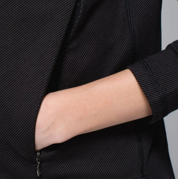 Lululemon After Asana Pullover Size 4 Telemark Print Black / Black Sweater - Picture 3 of 11